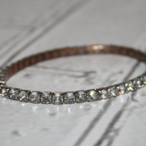 Beautiful silver rhinestone bracelet 7"